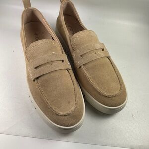 NEW Vionic Uptown sand suede slip on Loafer size 9.5 NIB